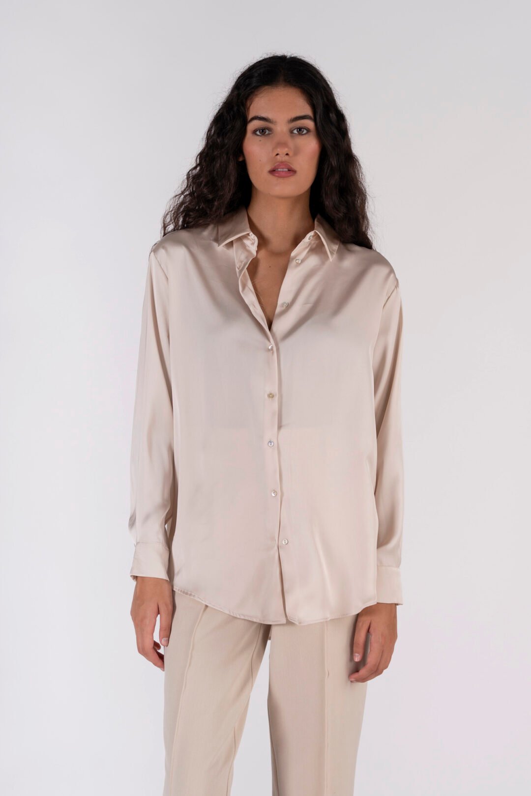 CAMISA SATINADA - Imagen 4