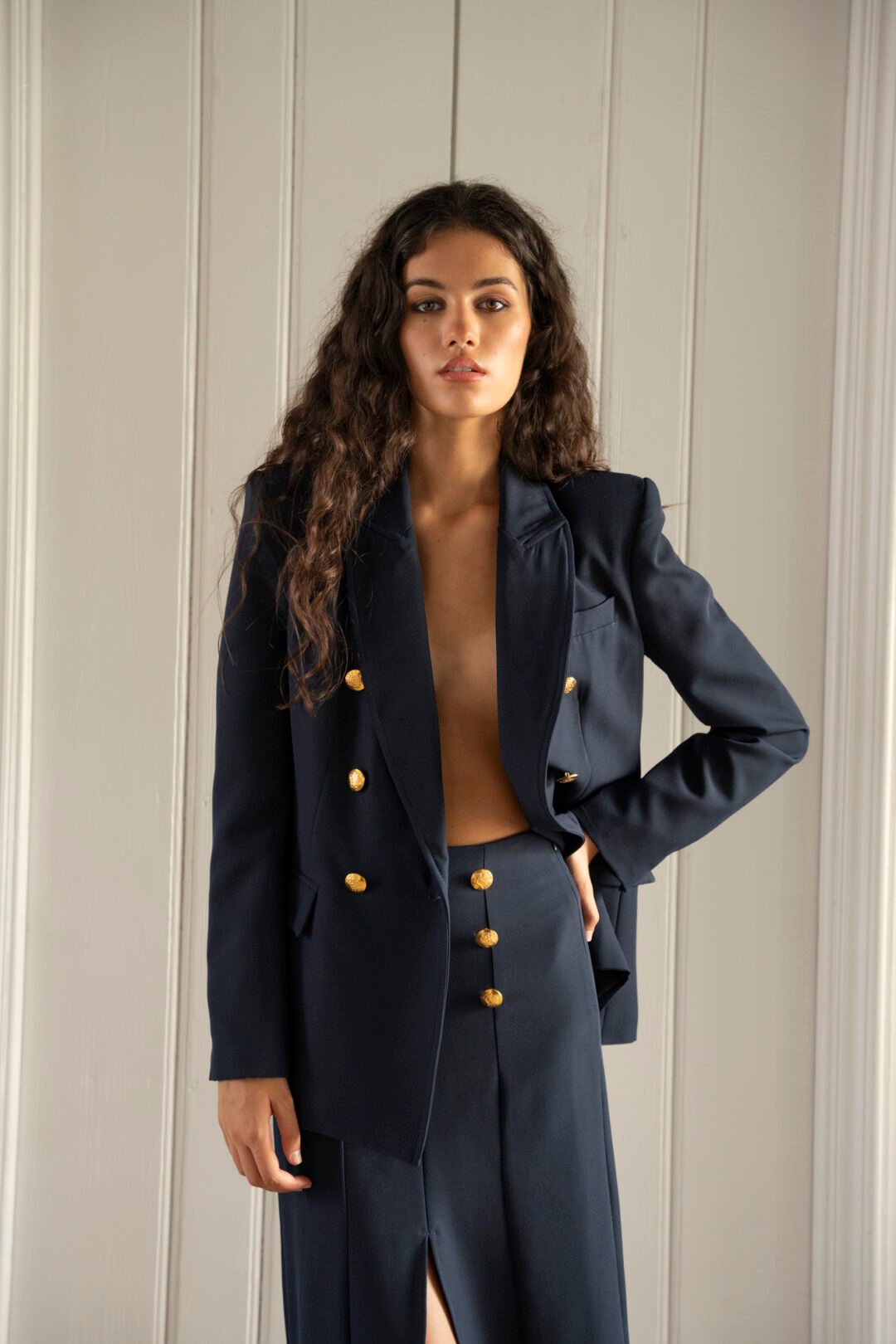 BLAZER BOTONES DORADOS - Imagen 5